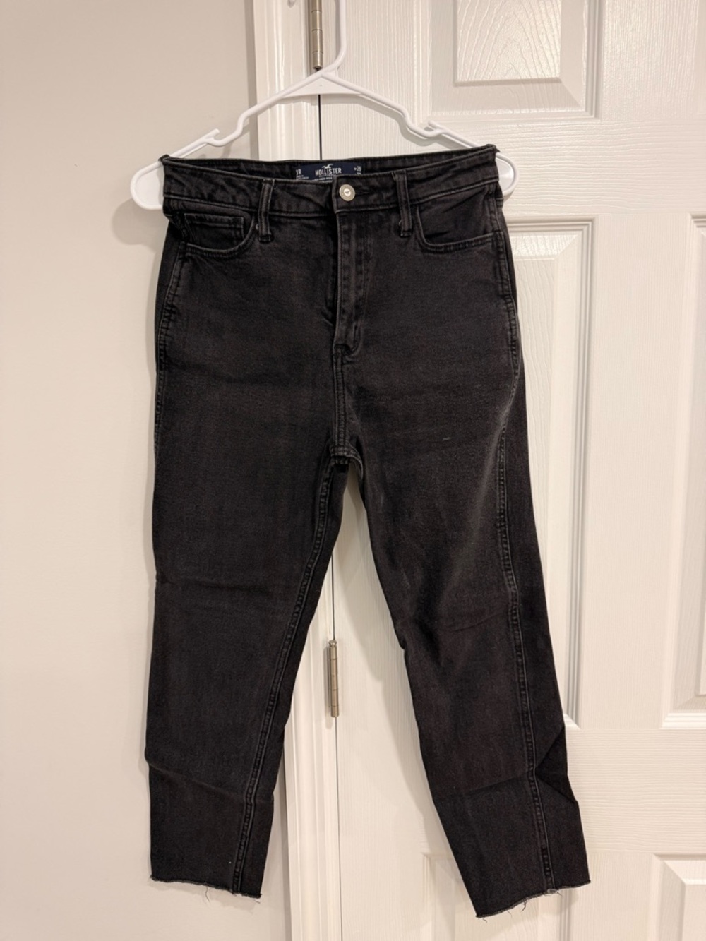 Hollister Black High-Rise Mom Jeans Raw Hem